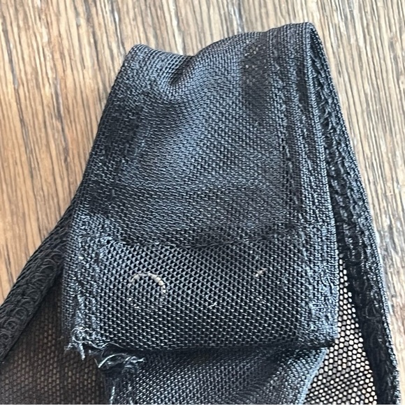 NWT ASTR The Label Black Short Sleeve Sheer Bodysuit Size Small - Picture 10 of 11